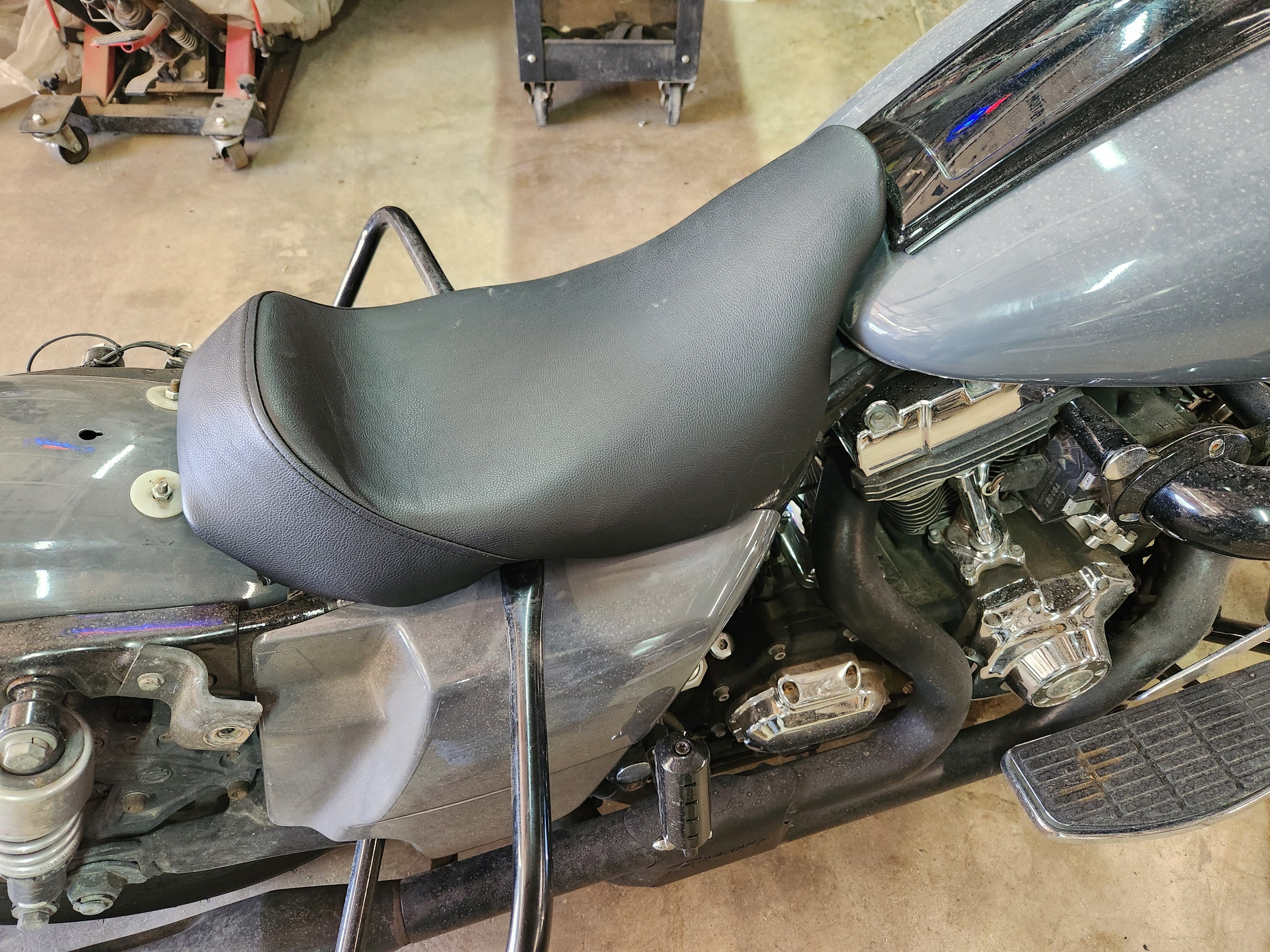 Harley solo seat for touring 1996-2007'